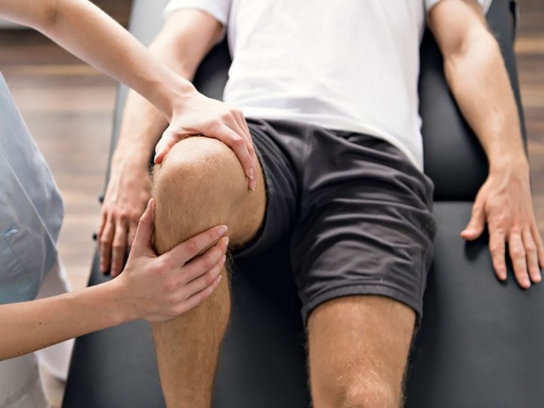 چگونه آرتروز زانو را تشخیص دهیم؟ بررسی علائم اولیه تا شدید